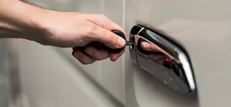 Why Choose Our Auto Locksmith Team in Wilmette, IL?